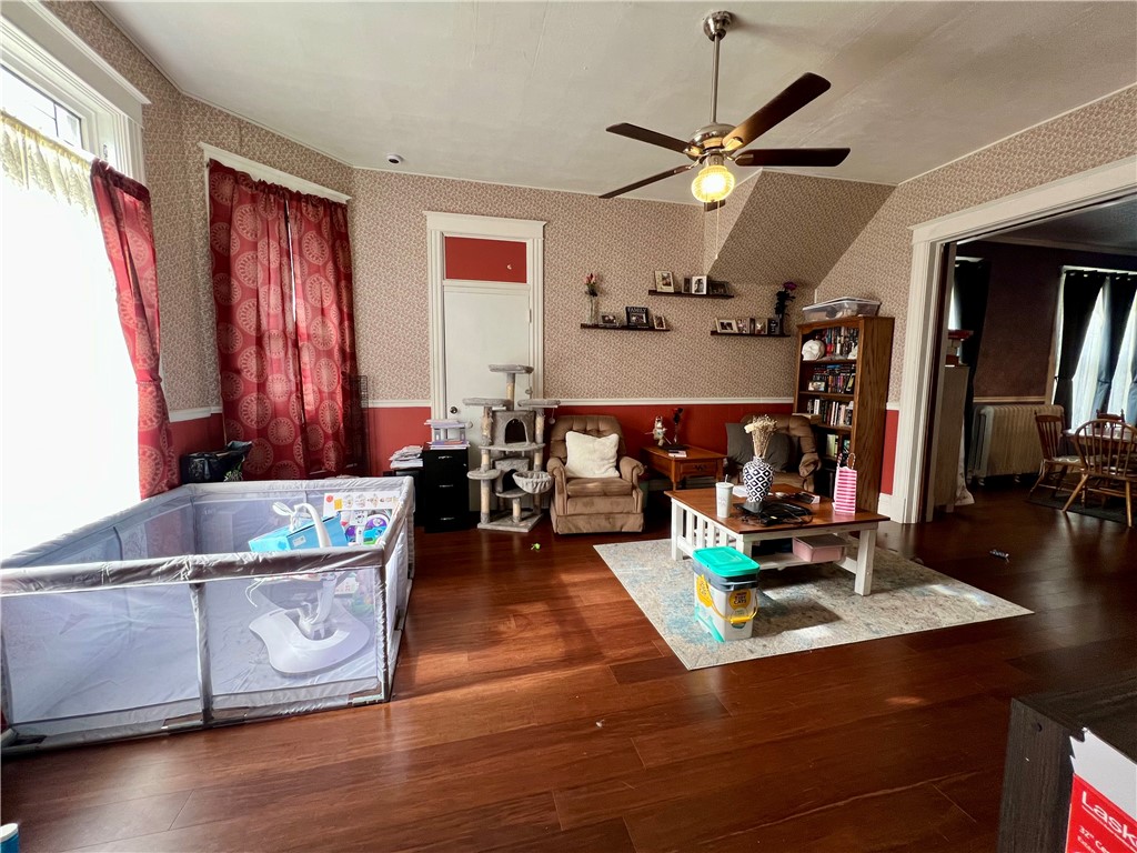 640 Main Street Property Photo 4