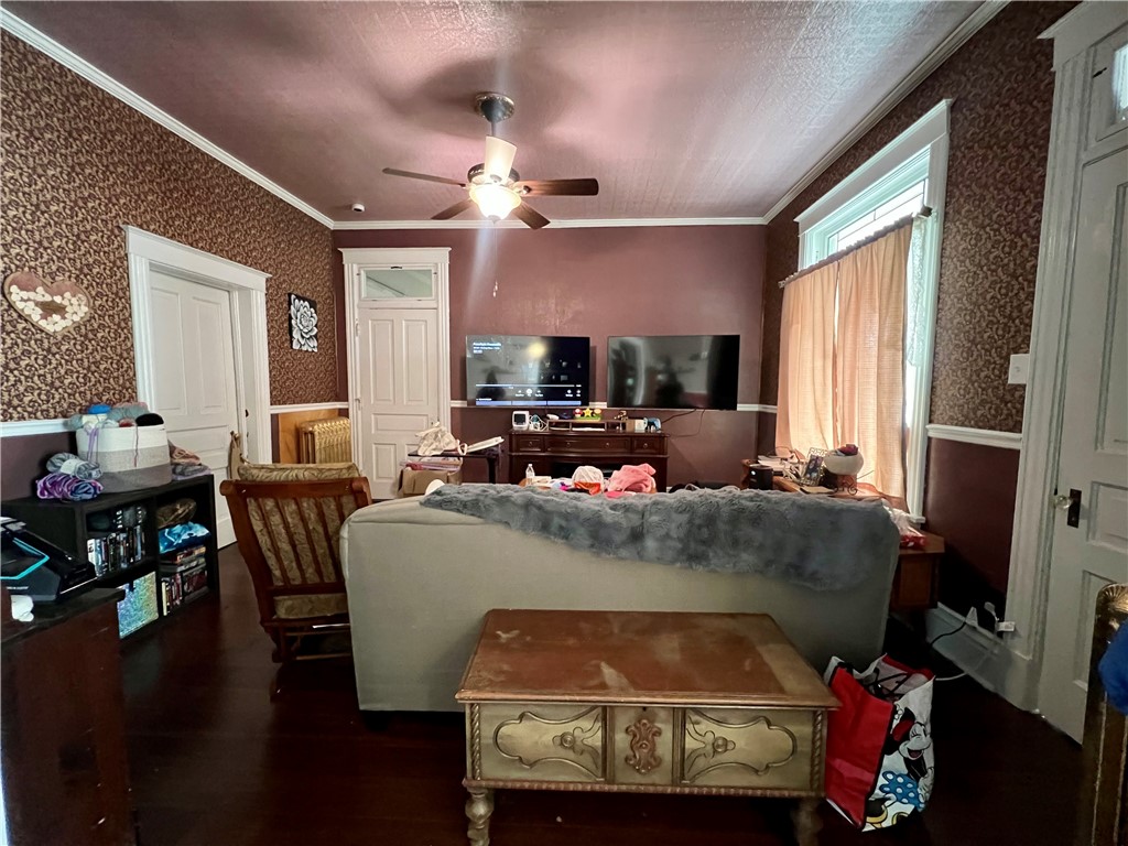 640 Main Street Property Photo 8