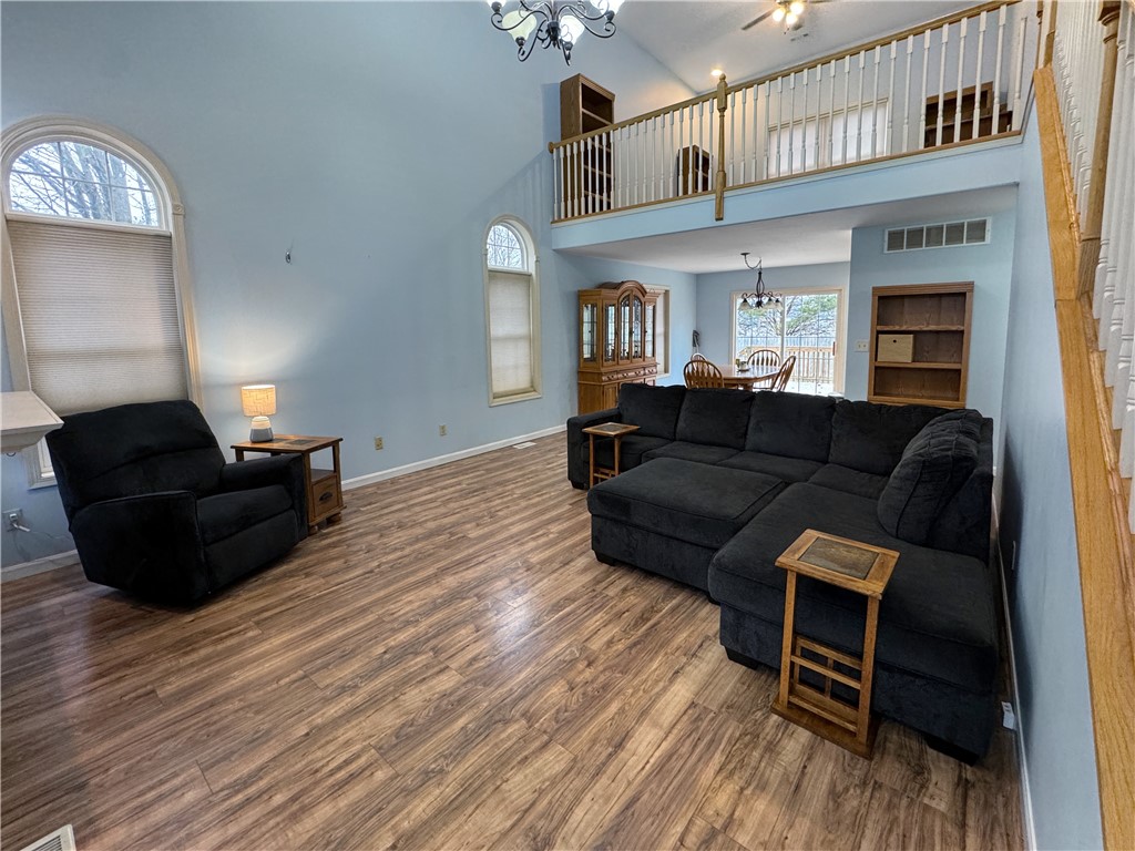 1100 Unique Court Property Photo 4