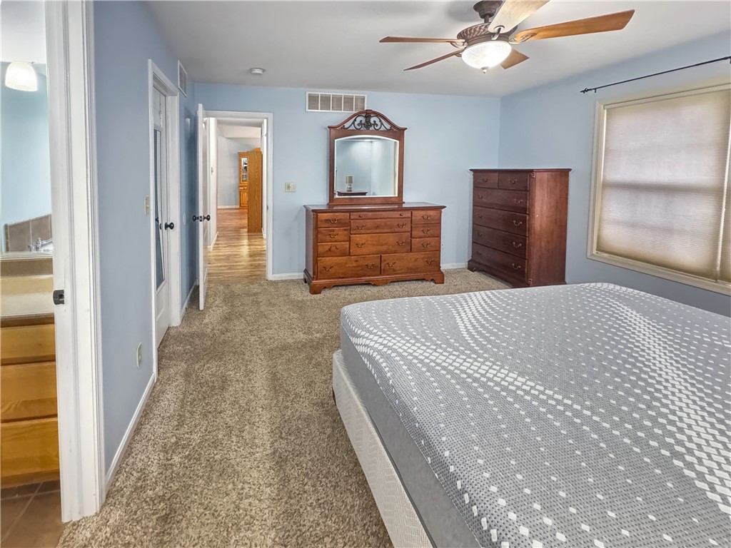 1100 Unique Court Property Photo 16