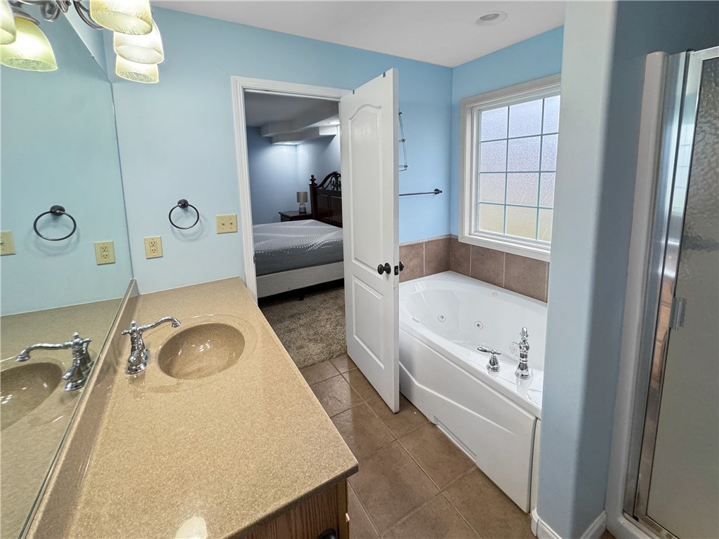 1100 Unique Court Property Photo 17