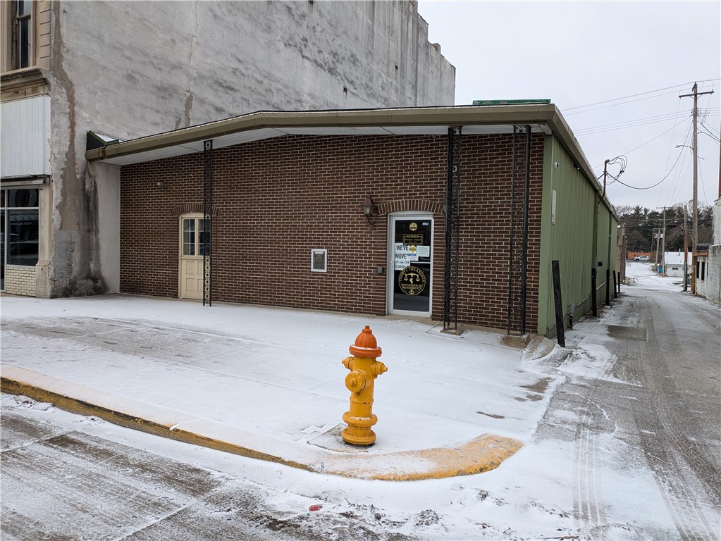 111 N Central Avenue Property Photo