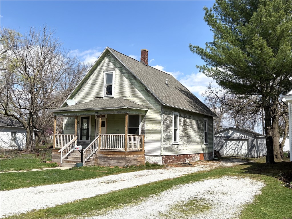 110 N Poplar Street Property Photo