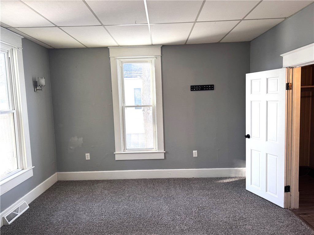 110 N Poplar Street Property Photo 13
