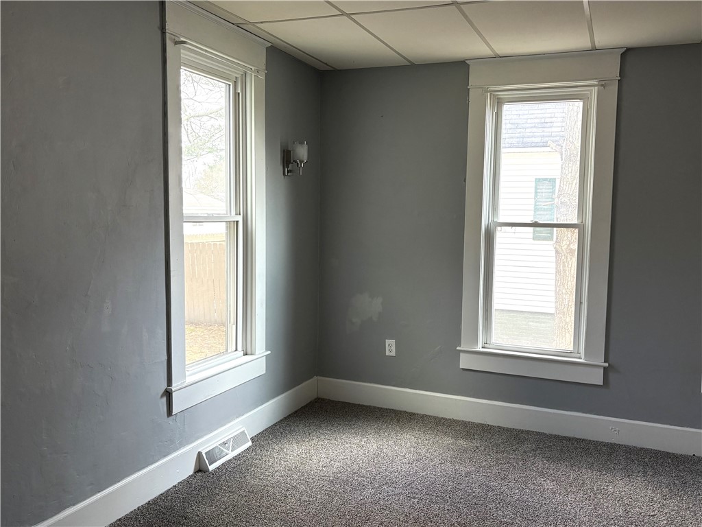 110 N Poplar Street Property Photo 15