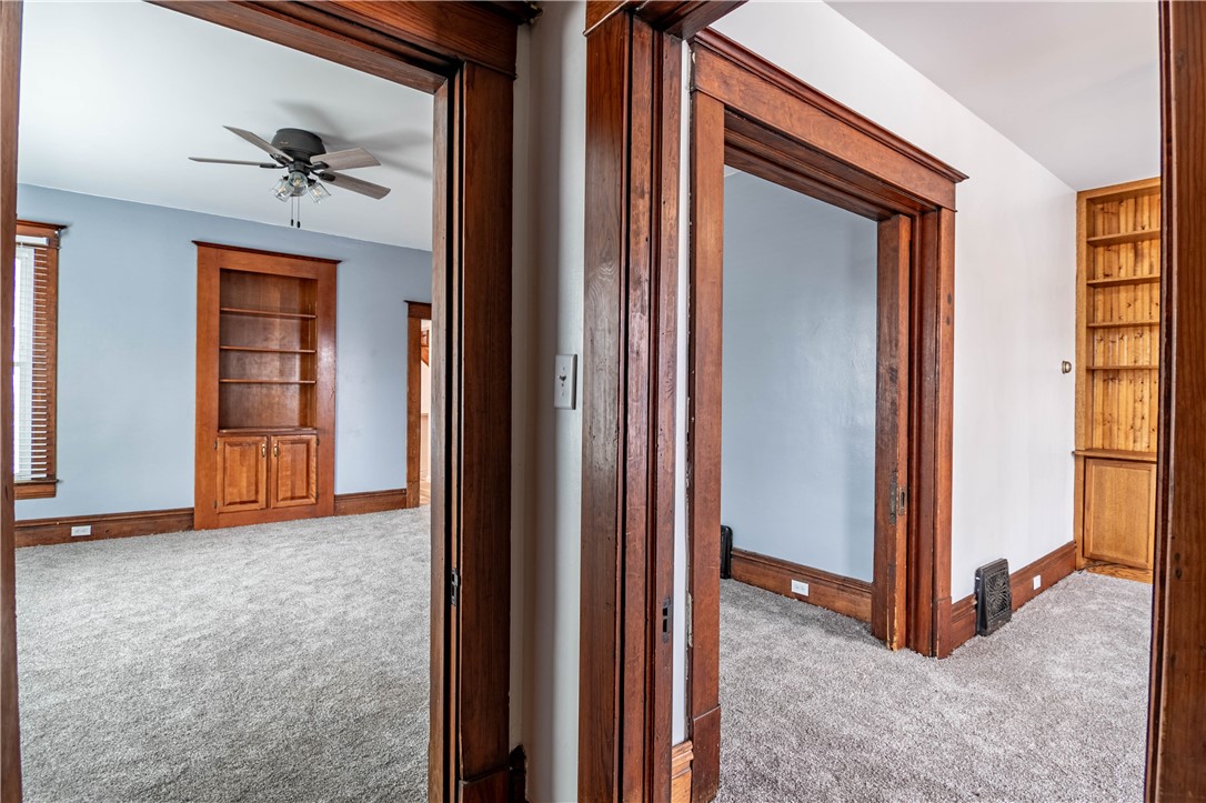 499 N Miller Street Property Photo 4
