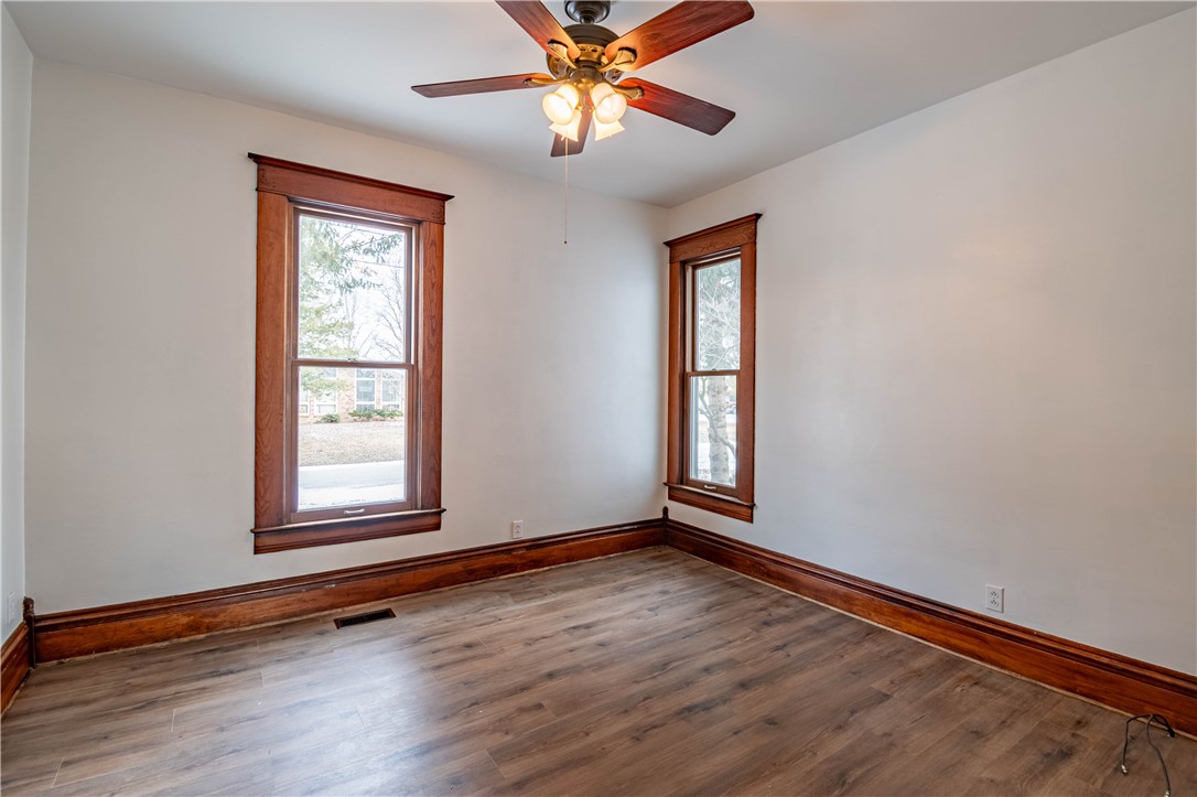 499 N Miller Street Property Photo 14