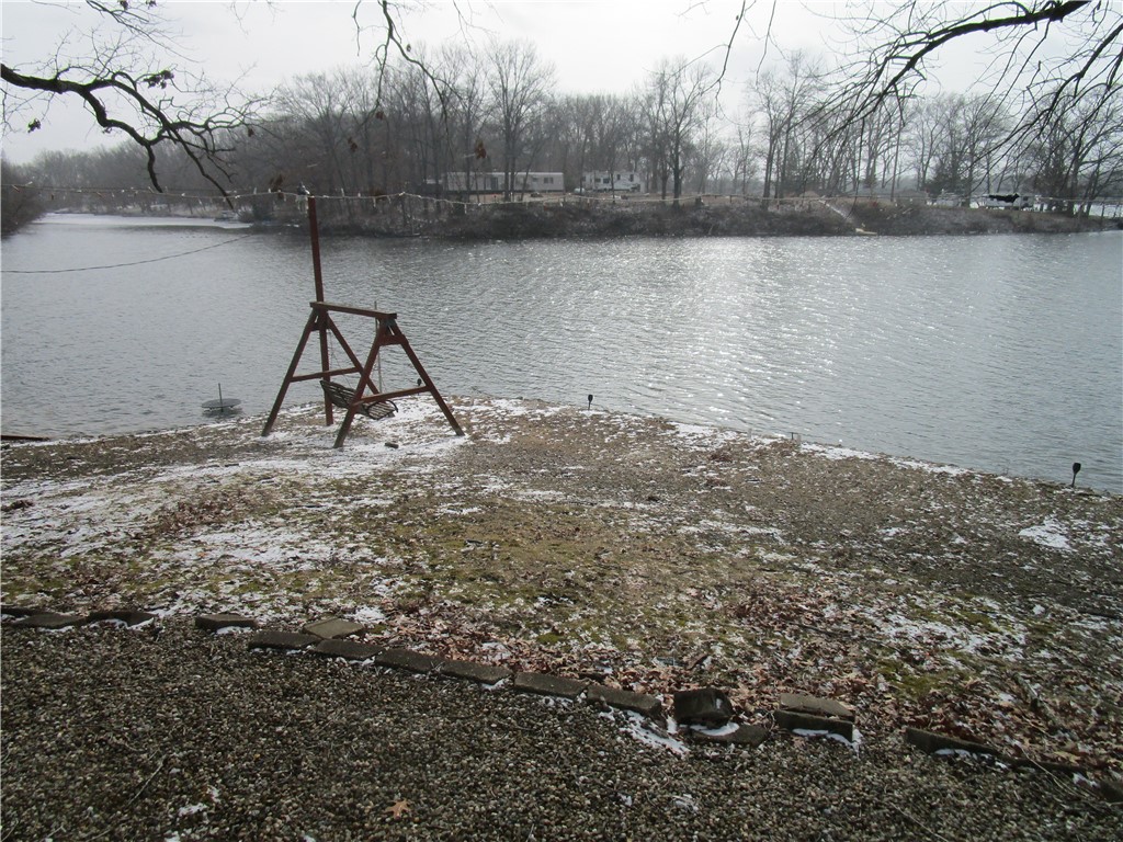 6 Highwater Point Property Photo 7
