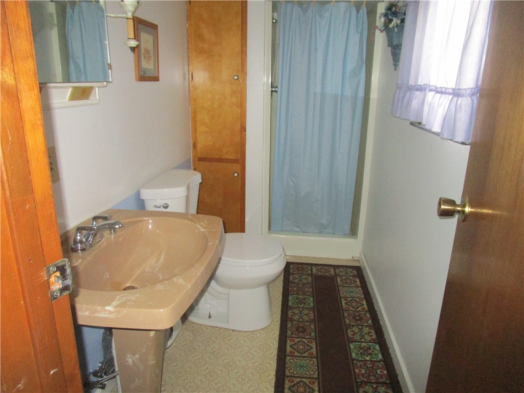 6 Highwater Point Property Photo 14