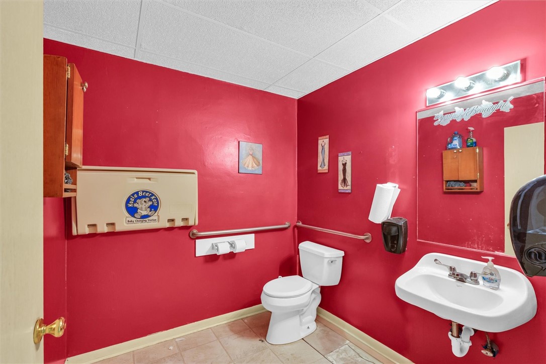 110 N Vermilion Street Property Photo 20