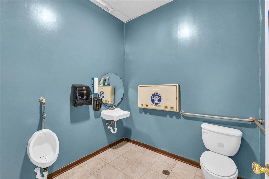 110 N Vermilion Street Property Photo 21