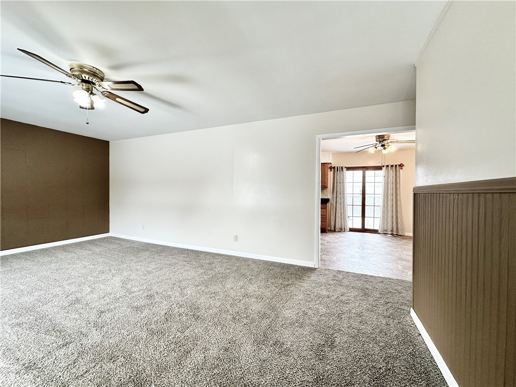 1402 Newton Place Property Photo 2