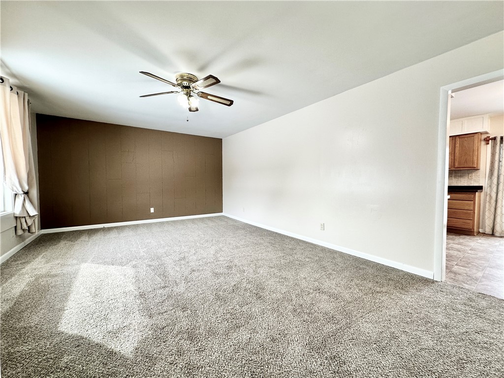 1402 Newton Place Property Photo 3