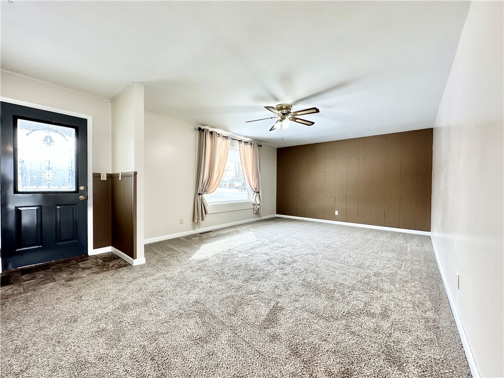 1402 Newton Place Property Photo 5