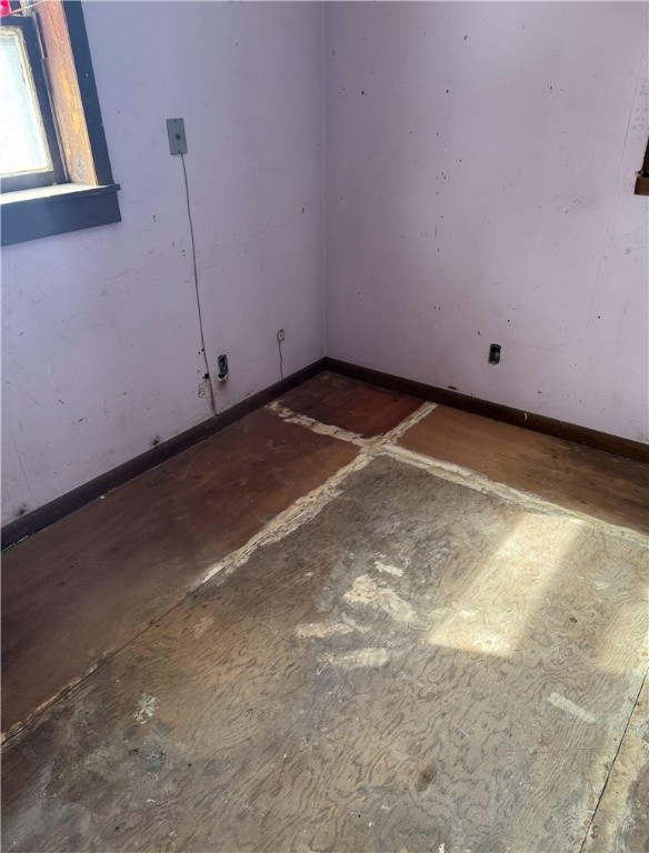 1324 W Williams Street Property Photo 9