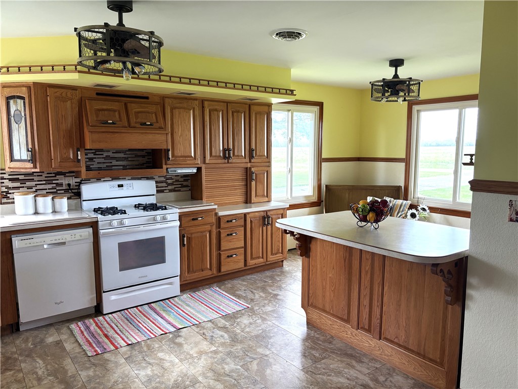 2518 E 100 North Road Property Photo 10