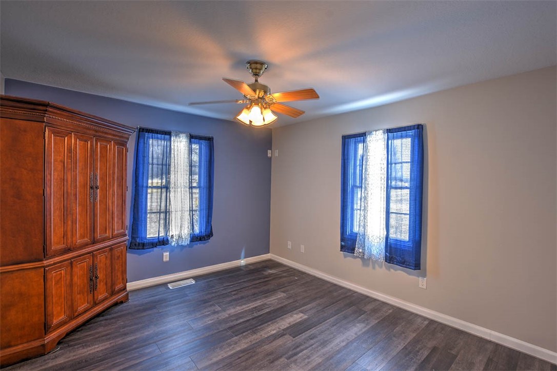 2095 Westland Rd Property Photo 14