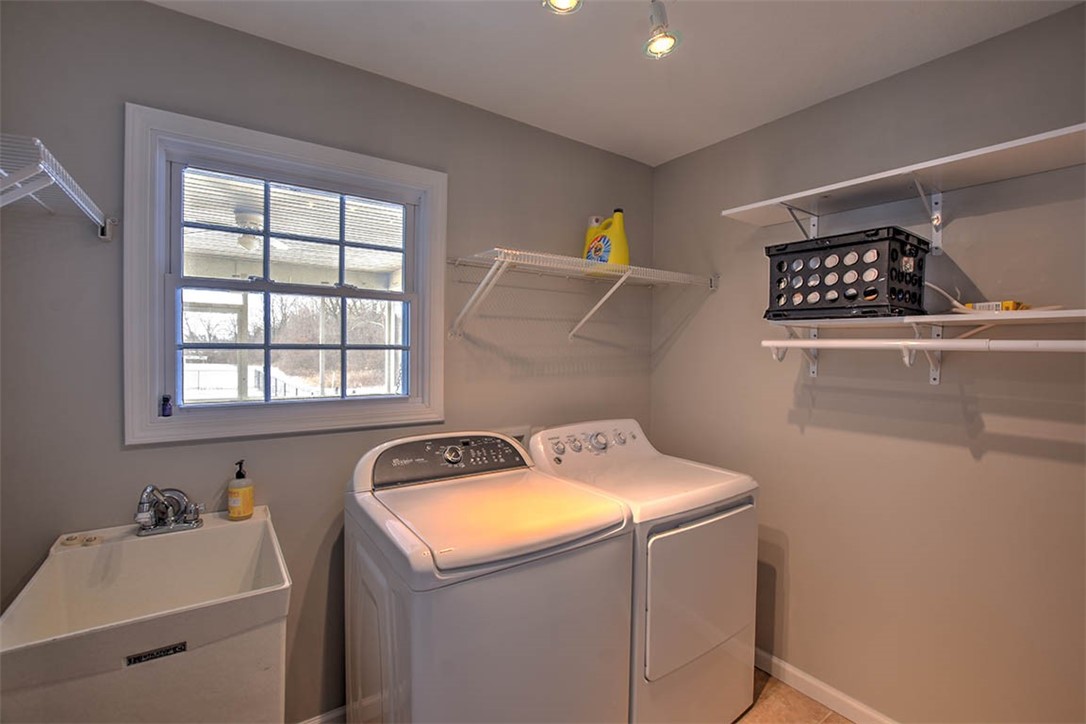 2095 Westland Rd Property Photo 24