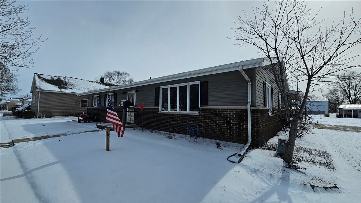207 W Main Street Property Photo