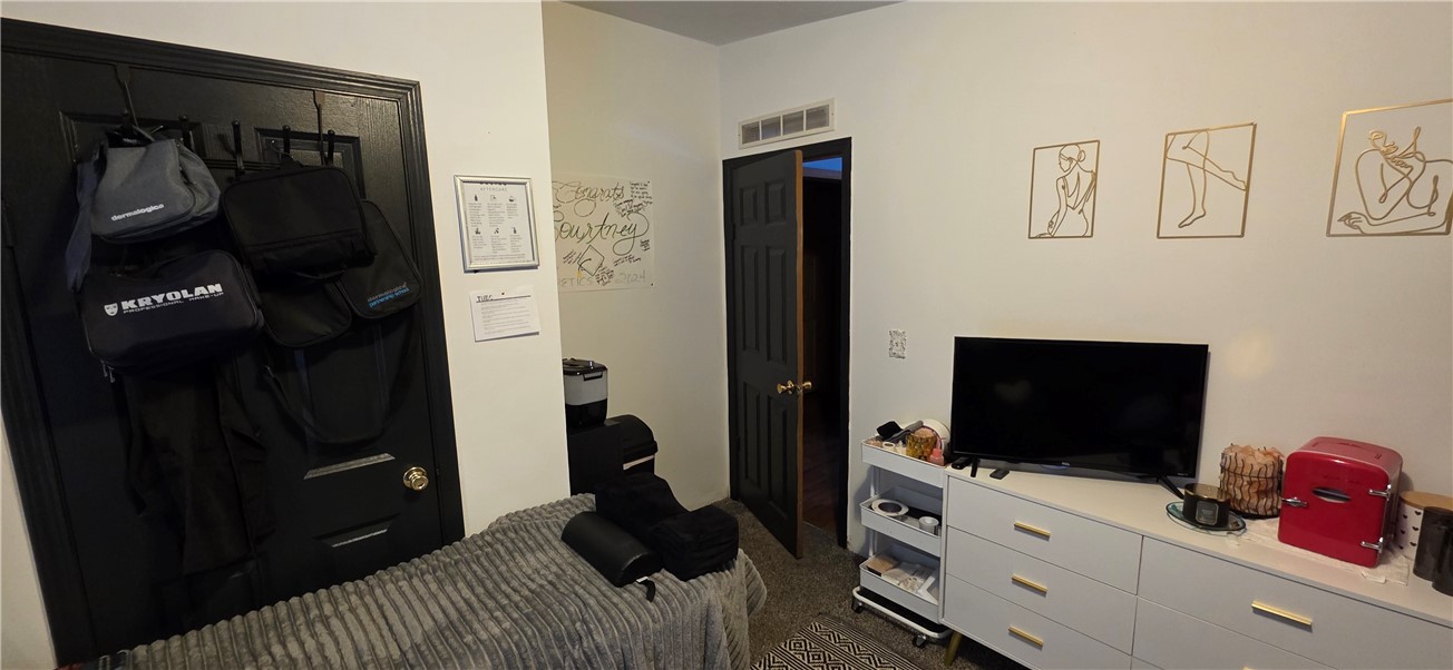 133 Cook Street Property Photo 6