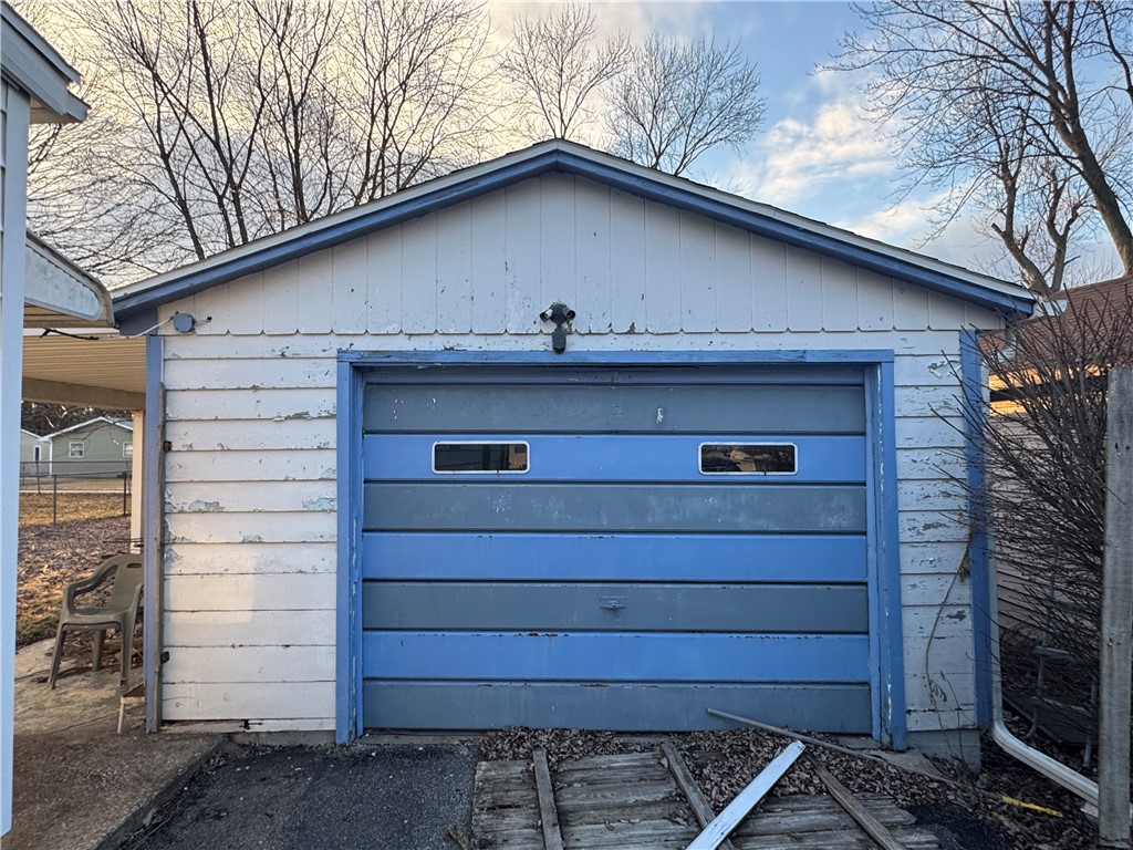 1908 Jefferson Street Property Photo 2