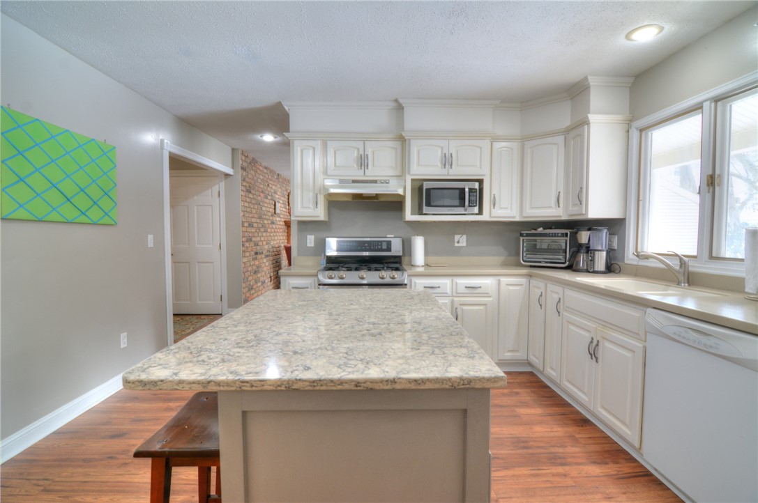 344 Point Bluff Drive Property Photo 13
