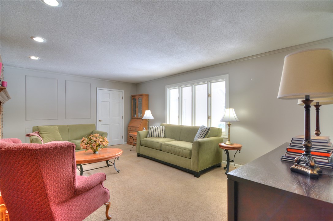 344 Point Bluff Drive Property Photo 17