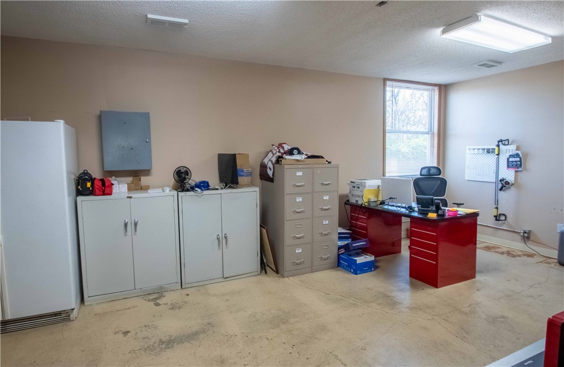 3622 N Vermilion Street Property Photo 9