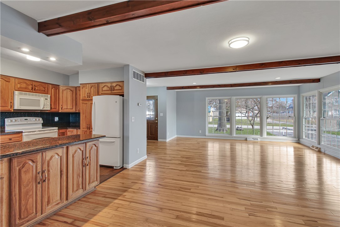 8 Iola Court Property Photo 8