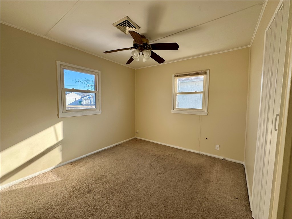 1021 Southlawn Drive Property Photo 8