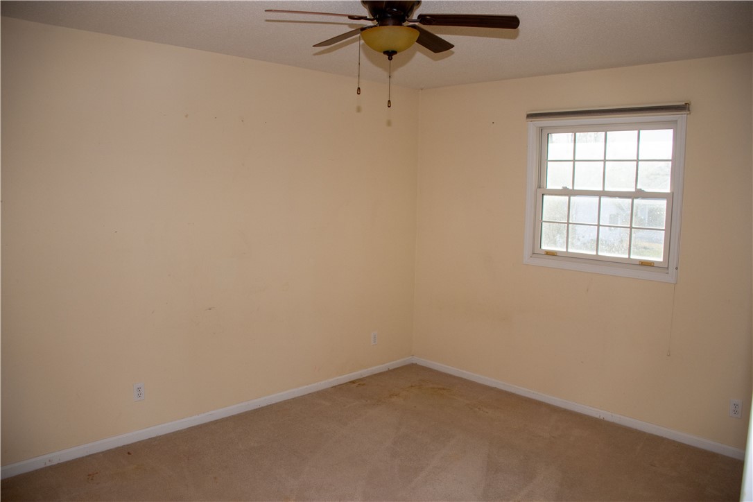 1007 Crestwood Drive Property Photo 5