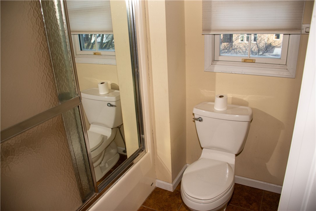1007 Crestwood Drive Property Photo 7