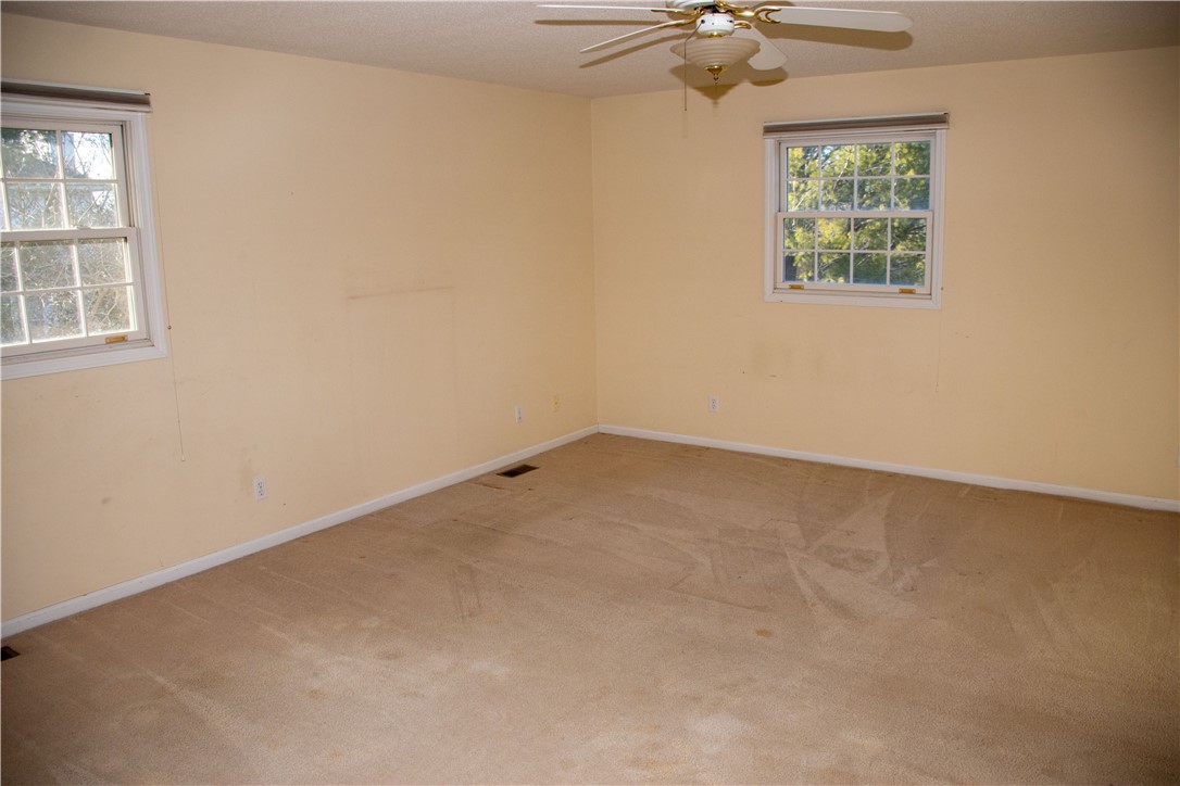 1007 Crestwood Drive Property Photo 9