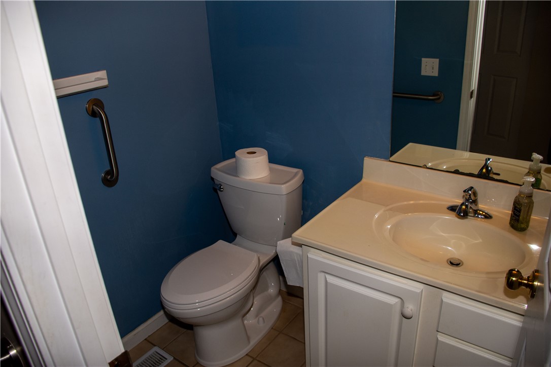 1007 Crestwood Drive Property Photo 10