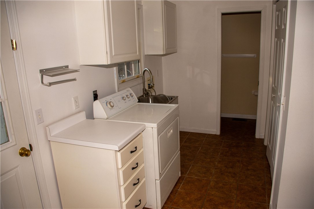 1007 Crestwood Drive Property Photo 12