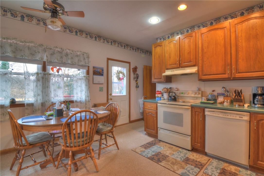 1463 Greendell Drive Property Photo 16