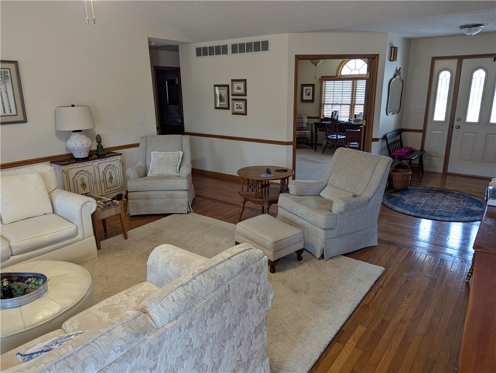 8134 Country Club Road Property Photo 8