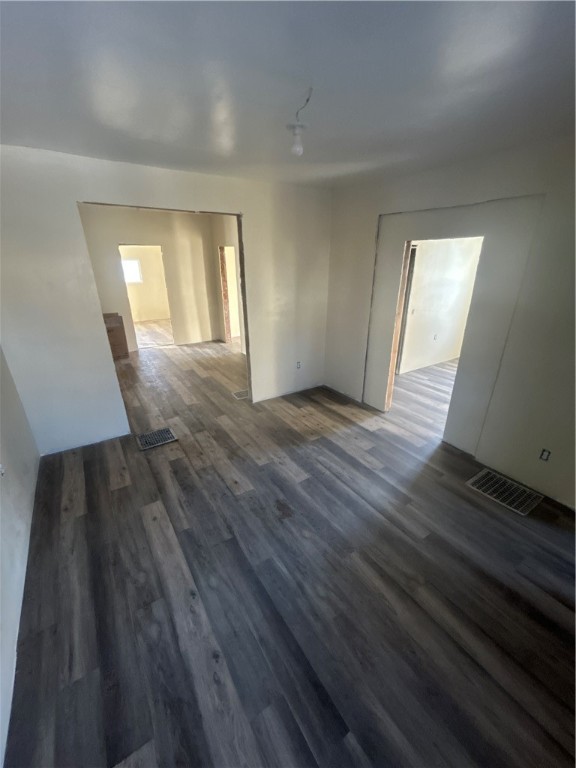 1197 Green Street Property Photo 3