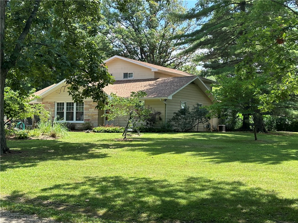 15772 N Lakeview Drive Property Photo