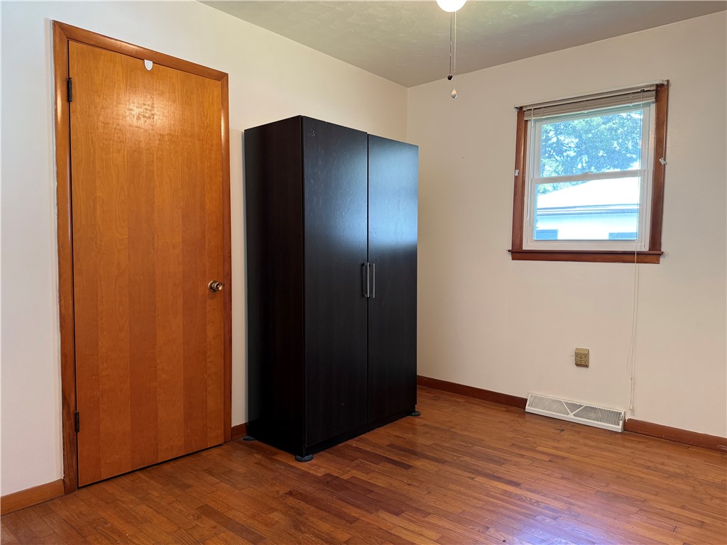 342 Cox Street Property Photo 9