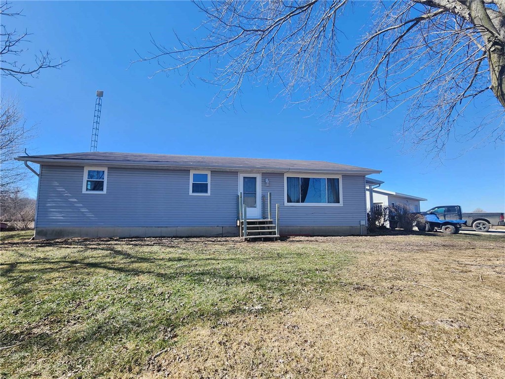 10331 N 1775th Road Property Photo 2