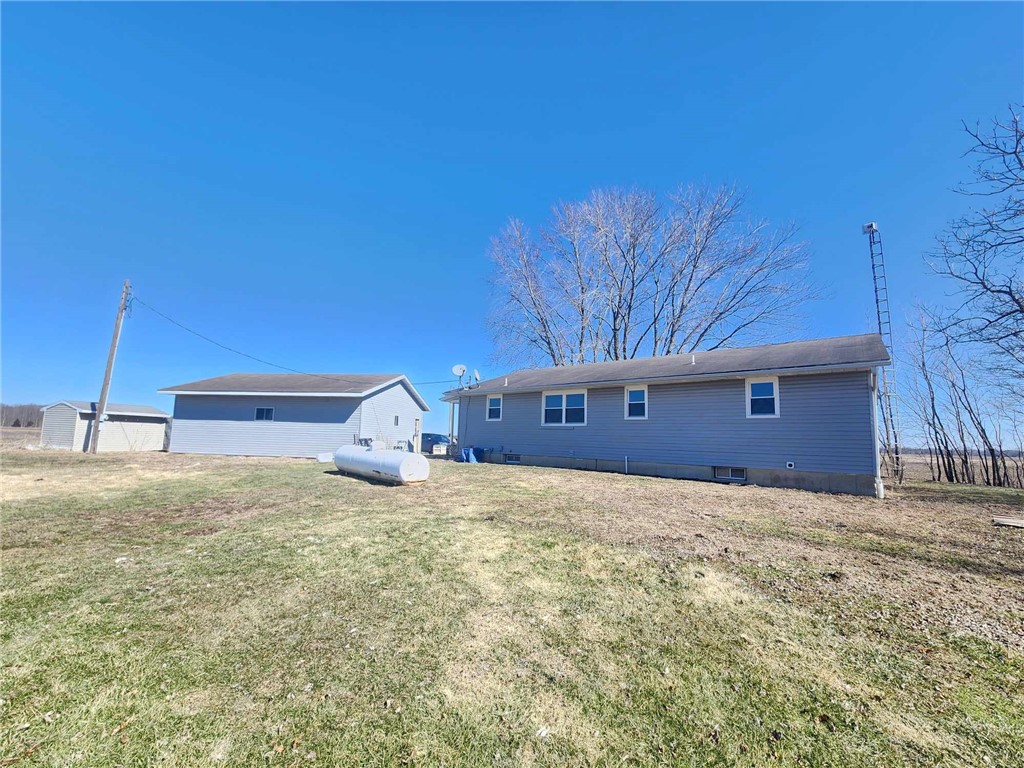10331 N 1775th Road Property Photo 4
