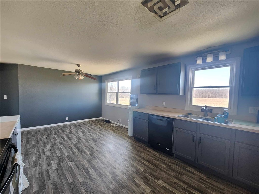 10331 N 1775th Road Property Photo 6
