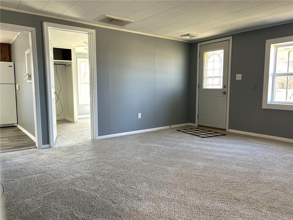 404 Pine Street Property Photo 5