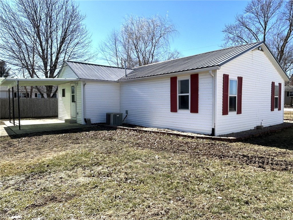 404 Pine Street Property Photo 23