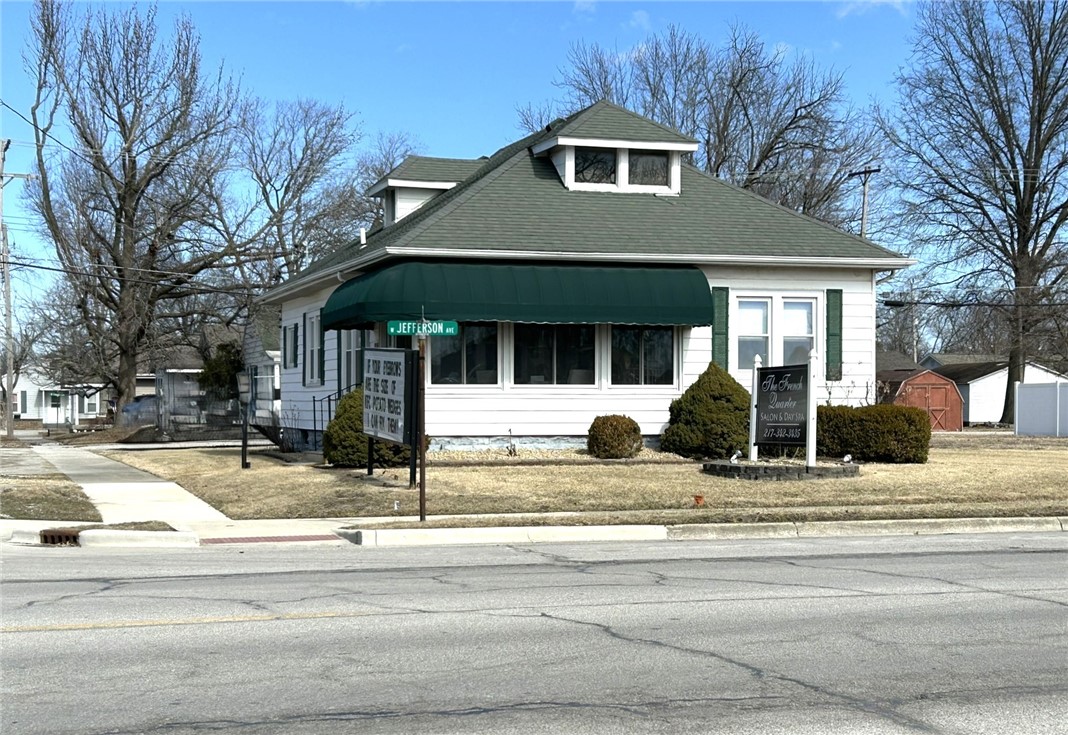 910 W Jefferson Avenue Property Photo