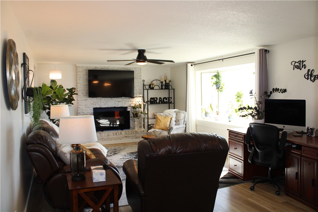1529 E 2300 North Road Property Photo 4