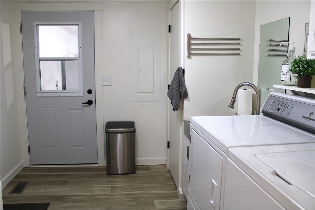 1529 E 2300 North Road Property Photo 20