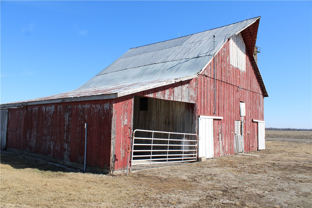 1529 E 2300 North Road Property Photo 25