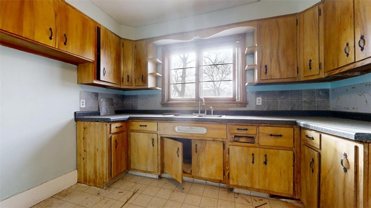502 Attica Street Property Photo 12